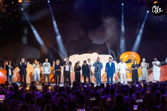 Kev Adams, Nikos Aliagas, Elodie Poux, Chantal Ladesou, Jean-Luc Reichmann,Jarry, Jamel Debbouze, Laurent Ruquier, Nash, Samuel Bambi, Nordine Ganso, Thomas Marty, Inès Reg, Nino Arial durant l'enregistrement de la seconde soirée de "L'humour à la plage" pour la 3eme édition du festival de Juan les Pins à la pinède Gould le 27 juin 2026.  © Jack Tribeca/Bestimage