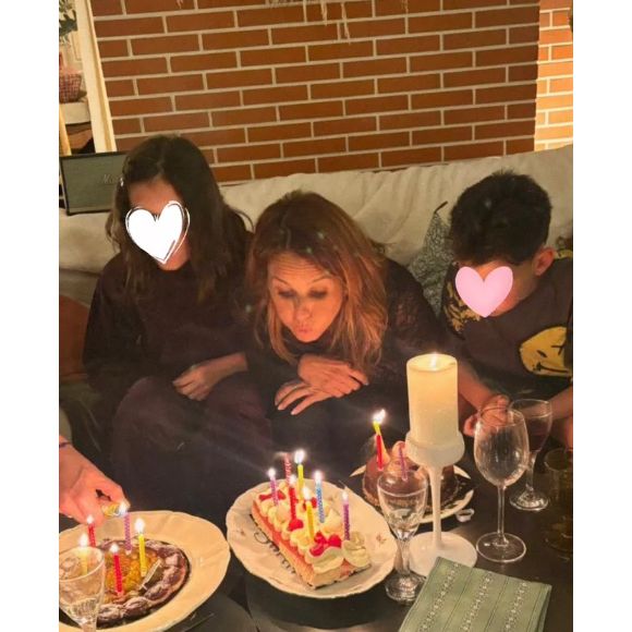 Le 20 mars 2026, l’animatrice de Ça commence aujourd’hui a partagé un tendre cliché sur ses réseaux sociaux. 

Compte Instragram de Faustine Bollart