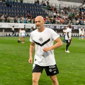 Fabien Barthez - Match de football caritatif du Variétés Club de France contre les légendes des Avirons Bayonnais au profit des associations "Pièces Jaunes" et "Centre Hospitalier de la Côte Basque - Service Pédiatrie" à Bayonne le 19 octobre 2022. © Pierre Perusseau/Bestimage