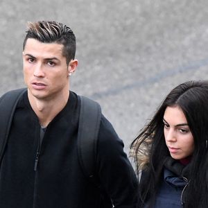 Cristiano Ronaldo et sa compagne Georgina Rodriguez arrivant à Zurich pour la soirée de remise du ballon d'or le 9 janvier 2016.
Bestimage