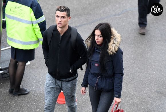 Cristiano Ronaldo et sa compagne Georgina Rodriguez arrivant à Zurich pour la soirée de remise du ballon d'or le 9 janvier 2016.
Bestimage