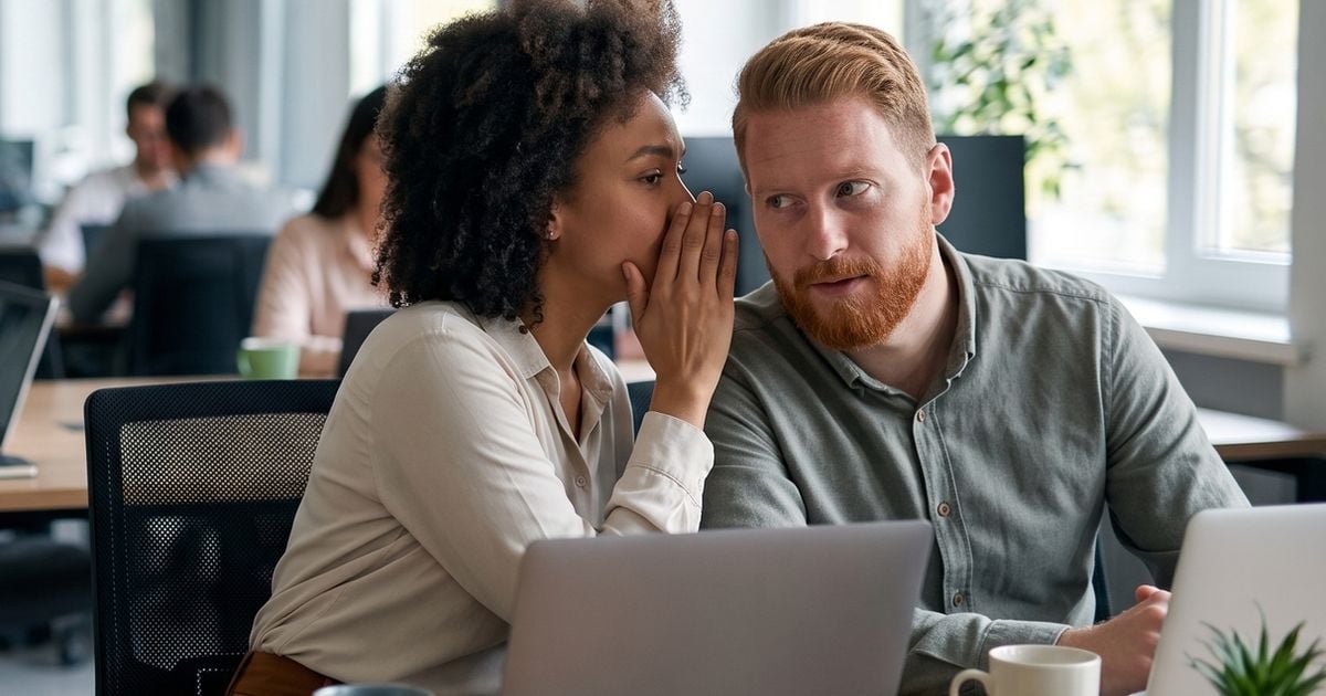 La psychologie suggère que les personnes qui sont aimables en face mais qui vous blessent dans le dos font peut-être plus que simplement prétendre le contraire