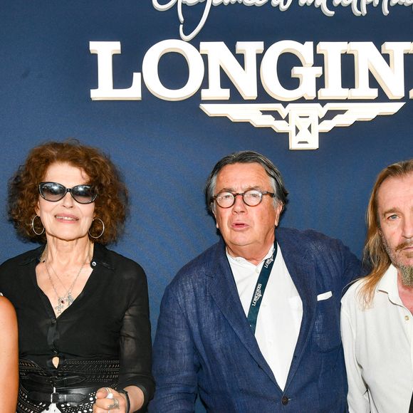 Exclusif - Marie Coupérie-Eiffel, Fanny Ardant et Philippe Coupérie-Eiffel dans l'espace VIP, le Pavillon Eiffel, lors de la 12ème édition Longines Paris Eiffel Jumping au pied de la Tour Eiffel sur le Champ-de-Mars à Paris, France, le 21 juin 2026. © Perusseau-Veeren/Bestimage