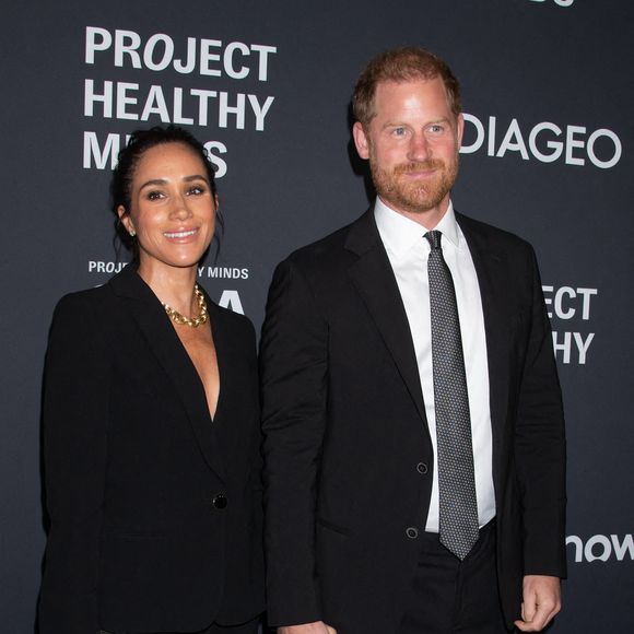 Le prince Harry a été obligé de se justifier en direct

Projet Healthy Minds 3e gala annuel le 10 octobre 2025
Crédit : Janet Mayer/INSTARimages.com