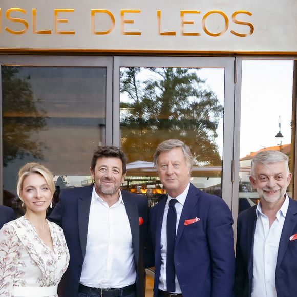 Exclusif -  Jean-Philippe Nuel (Architecte d’intérieur), Maud Bailly (Directrice générale Sofitel, MGallery & Emblems), Sébastien Bazin (PDG du groupe Accor), Patrick Bruel, Pierre Gonzalvez (Maire de l’Isle sur la Sorgue), Emmanuel Borla (Directeur de l’hôtel) - Patrick Bruel inaugure son hôtel cinq étoiles "L'Isle de Leos MGallery" à L'Isle-sur-la-Sorgue, France, le 23 septembre 2025. 
 © Jack Tribeca / Bestimage