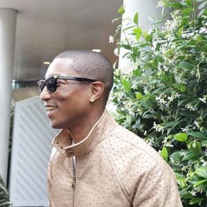 Pharrell Williams est vu à Roland Garros le 8 juin 2025 à Paris, France. © Nasser Berzane/ABACAPRESS.COM