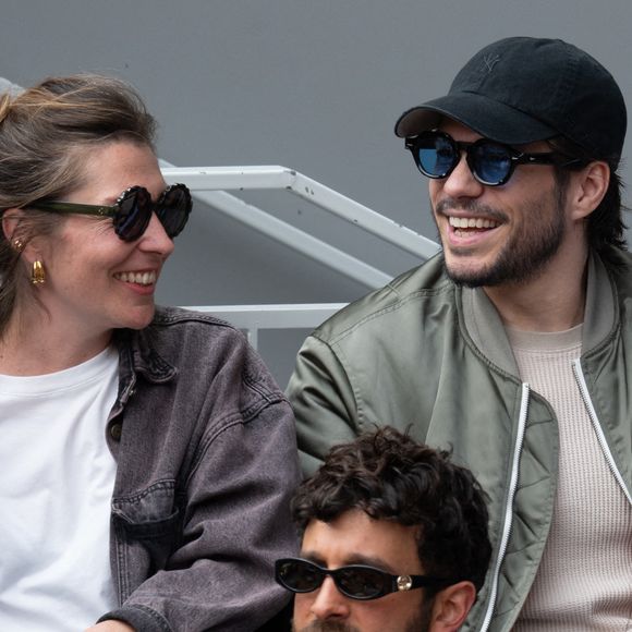 Il a découvert le théâtre par amour, en voulant séduire une camarade de collège, sans succès.

Marie Civil et Francois Civil à Roland Garros 2025 le 8 juin à Paris, France. Photo par Laurent Zabulon/ABACAPRESS.COM