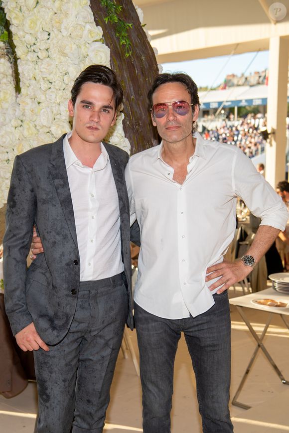 Exclusif - Anthony Delon et son frère Alain-Fabien Delon - Tente - Dîner - Longines Paris Eiffel Jumping au Champ de Mars à Paris, France, le 5 juillet 2019. © Luc Castel/Bestimage