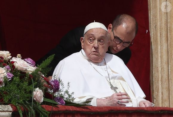Jorge Mario Bergoglio, plus connu sous son nom de règne, François, est mort ce lundi 21 avril à 88 ans. Né en 1936 à Buenos Aires en Argentine, Jorge Mario Bergoglio était le premier pape non-européen depuis le VIIIe siècle.
© Zuma Press/Bestimage