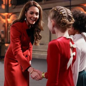 La princesse de Galles Kate Middleton arrive à l'abbaye de Westminster, à Londres, pour assister à la cérémonie de chants Together At Christmas. Date de la photo : Vendredi 6 décembre 2024. ... Isabel Infantes/PA Wire