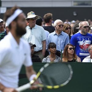 Shy'm vue pendant le match de son petit ami Benoît Paire de France contre Franko Skugor lors de la deuxième journée du championnat de Wimbledon 2016 à Londres, Royaume-Uni, 28 juin 2016. Photo Corinne Dubreuil/ABACAPRESS.COM