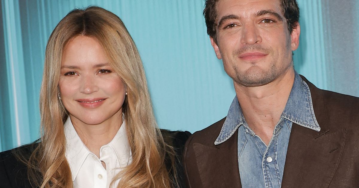 Virginie Efira tout sourire avec Niels Shneider, Sophie Marceau, Dimitri Rassam ou encore Audrey Lamy lors grand événement à Paris
