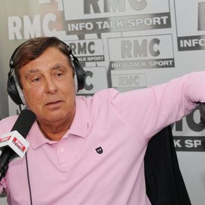 EXCLU -  Animateur historique de la Radio Monte Carlo, Jean-Pierre Foucault vient faire ses adieux aux côtés d'Olivier Truchot et des Grandes Gueules. Locaux de RMC-BFM TV a Paris, France le 4 Juillet 2016. Photo by Alain Apaydin/ABACAPRESS.COM
