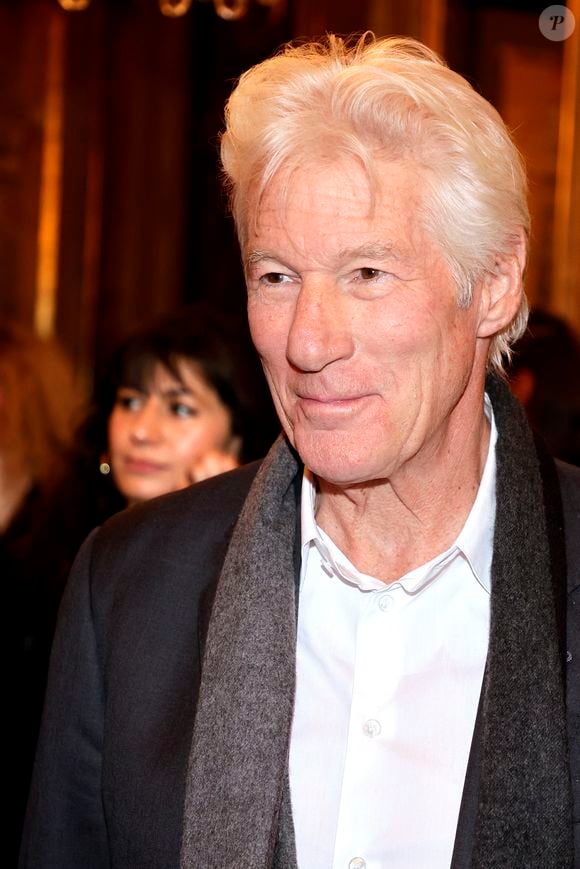 Exclusif - Richard Gere au dîner de Noël de l'association "Soleil d'enfance" au restaurant Fouquet's Paris le 2 décembre 2024. © Cédric Perrin / Bestimage