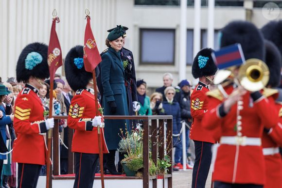 Catherine (Kate) Middleton, princesse de Galles, colonel des Irish Guards, visite le régiment lors du défilé de la Saint-Patrick à la caserne Wellington de Londres, Royaume Uni, le 17 mars 2025. © Jonathan Buckmaster/MirrorPix/Bestimage