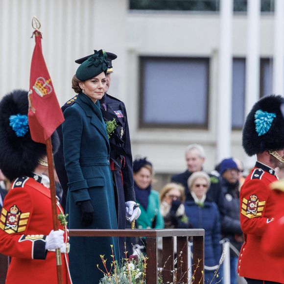 Catherine (Kate) Middleton, princesse de Galles, colonel des Irish Guards, visite le régiment lors du défilé de la Saint-Patrick à la caserne Wellington de Londres, Royaume Uni, le 17 mars 2025. © Jonathan Buckmaster/MirrorPix/Bestimage