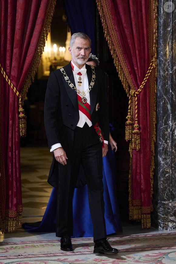Le roi Felipe VI d'Espagne et la reine Letizia lors de la cérémonie d'accueil du sultan d'Oman Haïtham ben Tariq à Madrid le 4 novembre 2025. Photo par Cordon / Bestimage