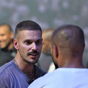 Matt Pokora (M. Pokora) au match de préparation aux Jeux Olympiques Paris 2024 entre la France à la Serbie (67-79) à Decines-Charpieu, France, le 12 juillet 2024. © Frédéric Chambert/Panoramic/Bestimage