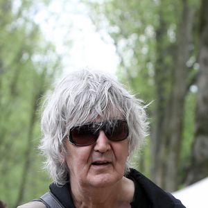 Jacques Higelin à la sortie des obsèques de Georges Moustaki au cimetière du Père Lachaise à Paris le 27 mai 2013.
© Stéphane Lemouton / Bestimage