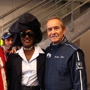 Béatrice Borromeo, Jacky Ickx et sa femme Khadja Nin lors du 15ème Grand Prix de Monaco Historique le 26 avril 2026.
© Claudia lbuquerque / Bestimage