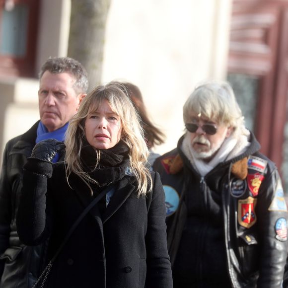 Le chanteur Renaud et son ex-femme Romane Serda - Obsèques de Thierry Séchan frère du chanteur Renaud) au cimetière du Montparnasse à Paris le 16 janvier 2019. Après une cérémonie au temple protestant Port Royal, la famille de T. Séchan s’est retrouvée dans un immeuble avant de se rendre au cimetière du Montparnasse.
©Agence /Bestimage