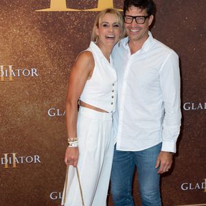 Éloïde Gossuin et Bertrand Lacherie assistent à la projection spéciale parisienne de « Gladiator II » au Pathé Palace à Paris, en France, le 10 novembre 2024. Photo : Aurore Maréchal/ABACAPRESS.COM