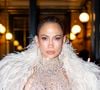 Au total, un repas comprenant une entrée, un plat, un dessert et un cocktail revient facilement entre 95 et 110 euros par personne, avant même d'ajouter de l'eau, du vin ou du champagne. 

Jennifer Lopez à Paris en marge des collections Haute Couture Automne/Hiver 2026-2027 lors de la Fashion Week de Paris (PFW) le 9 juillet 2026
© Pierre Perusseau / Bestimage