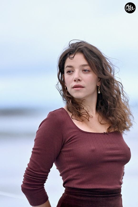 Zoe Adjani, membre du jury, participe à la séance photo du jury lors du 37e Festival du film britannique et irlandais de Dinard, le 9 octobre 2026 à Dinard, en France.Photo de Franck Castel/ABACAPRESS.COM