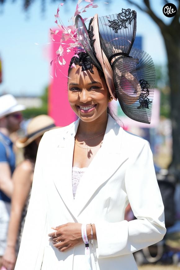 Clémence Botino - Prix de Diane Longines 2026 à l'Hippodrome de Chantilly le 14 juin 2026.
© Anne-Sophie Guebey / Bestimage