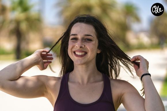 Lorsque le thermomètre dépasse les 30 °C, l'anti-transpirant est souvent le plus efficace pour les personnes qui transpirent beaucoup ou qui souhaitent éviter les auréoles.

Unsplash