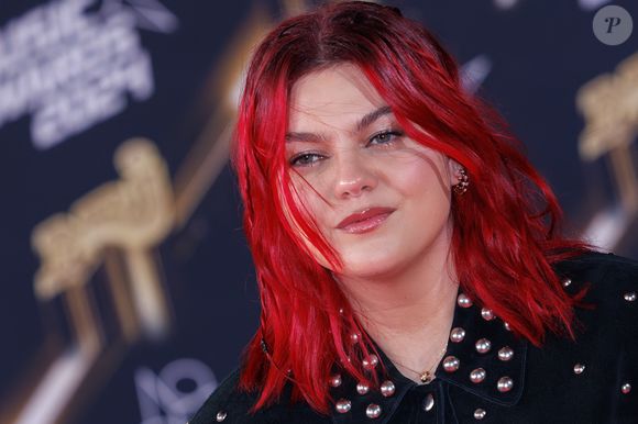 Louane Emera assiste aux 26e NRJ Music Awards au Palais des Festivals le 1er novembre 2024 à Cannes, France. Photo par Anne Barson/ABACAPRESS.COM