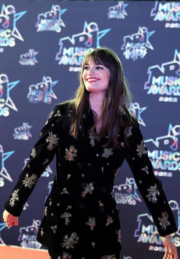 Clara Luciani au photocall de la 24ème édition des "NRJ Music Awards (NMA)" au Palais des Festivals à Cannes le 18 novembre 2022.

© Dominique Jacovides / Bestimage