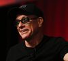 L'acteur souffrait depuis quinze ans de douleurs chroniques au dos.

Jean-Claude Van Damme sur scène à Sydney pour l'événement An evening with Jean-Claude Van Damme le 6 mars 2020. @Backgrid Australia / Bestimage