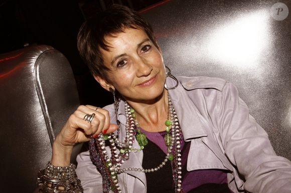 PORTRAIT - CAROLINE LOEB