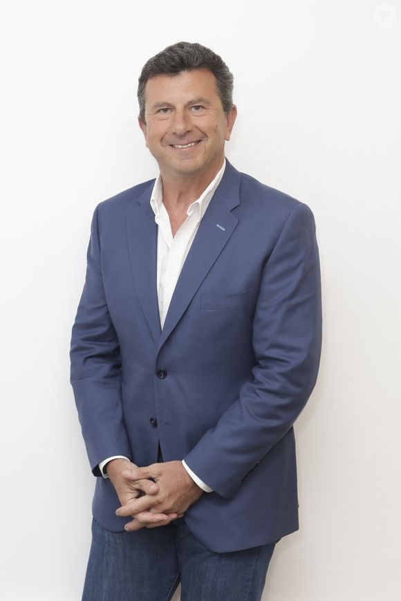 Il se tourne également vers la médecine douce comme il l'a fait savoir ce lundi 13 janvier en story Instagram.

Exclusif - Pascal Bataille - Backstage de l’émission TPMP (Touche Pas à Mon Poste) présentée en direct par C.Hanouna et diffusée sur C8 - Paris le 8 septembre 2022  - © Jack Tribeca / Bestimage