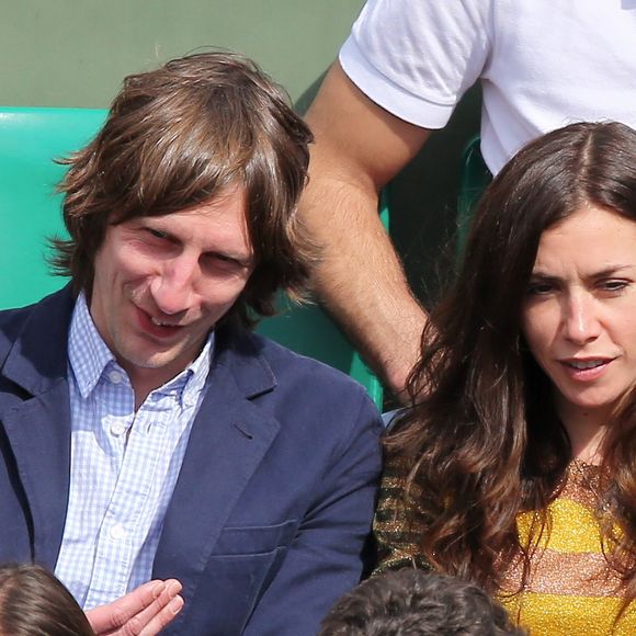 Olivia Ruiz et son compagnon Nicolas Preschey - Jour 9 - People aux Internationaux de France de tennis a Roland-Garros le 3 juin 2013. Jacovides / Agence / Bestimage