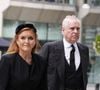 Sarah Ferguson est dans la tourmente, entrainant le prince Andrew avec elle.

Sarah, duchesse d'York et le prince Andrew arrivent à la messe de requiem pour la duchesse de Kent, à la cathédrale de Westminster, au centre de Londres. © Jordan Pettitt/PA Wire/ABACAPRESS.COM