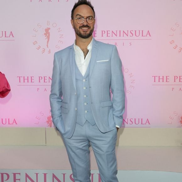 Jarry - Photocall du 5ème gala de charité de l'association "Les Bonnes Fées" à l'occasion de la campagne mondiale "Octobre Rose" à l'hôtel Peninsula, Paris le 3 octobre 2024. © Coadic Guirec/Bestimage