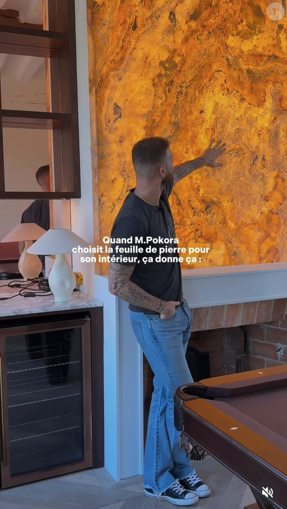 Dans sa maison, il a choisi une feuille de pierre Prague en version translucide.

Capture Stoneleaf - Instagram