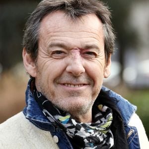 Jean-Luc Reichmann lors du photocall de la série "Léo Matteï, Brigade des mineurs" lors du 22ème Festival des créations télévisuelles de Luchon, France, le 7 février 2020. © Patrick Bernard/Bestimage