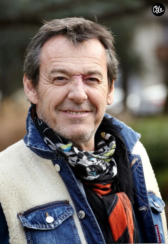 Jean-Luc Reichmann lors du photocall de la série "Léo Matteï, Brigade des mineurs" lors du 22ème Festival des créations télévisuelles de Luchon, France, le 7 février 2020. © Patrick Bernard/Bestimage