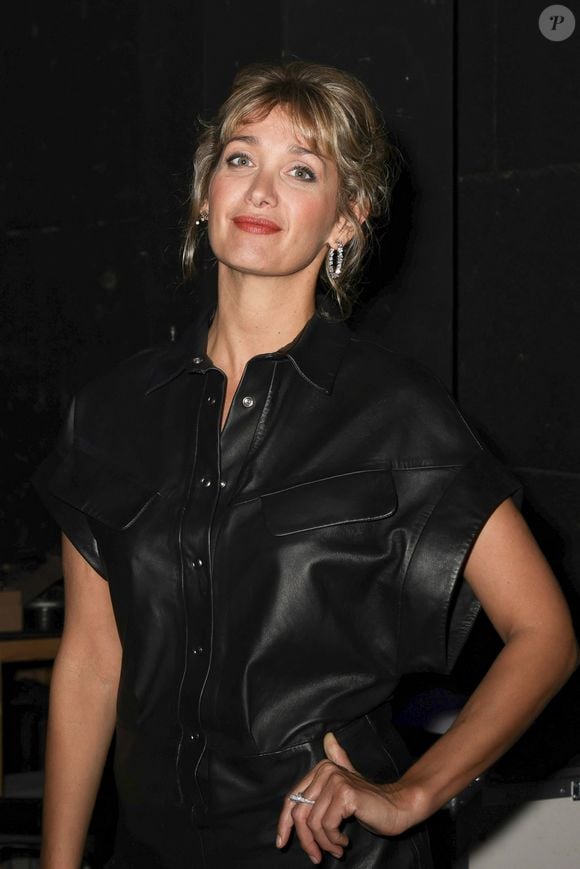 Exclusif - Caroline Anglade - Backstage de l'enregistrement de l'émission "Morning Night", présentée par M.Youn, B.Morgaine et V.Desagnat, et diffusée le 3 janvier sur M6 © Jack Tribeca / Bestimage