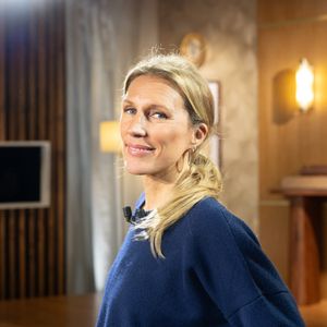 Agathe Lecaron sur plateau de l'émission "Animalement Vôtre" à Paris, France, le 13 janvier 2026. © Julien Sarkissian/Bestimage