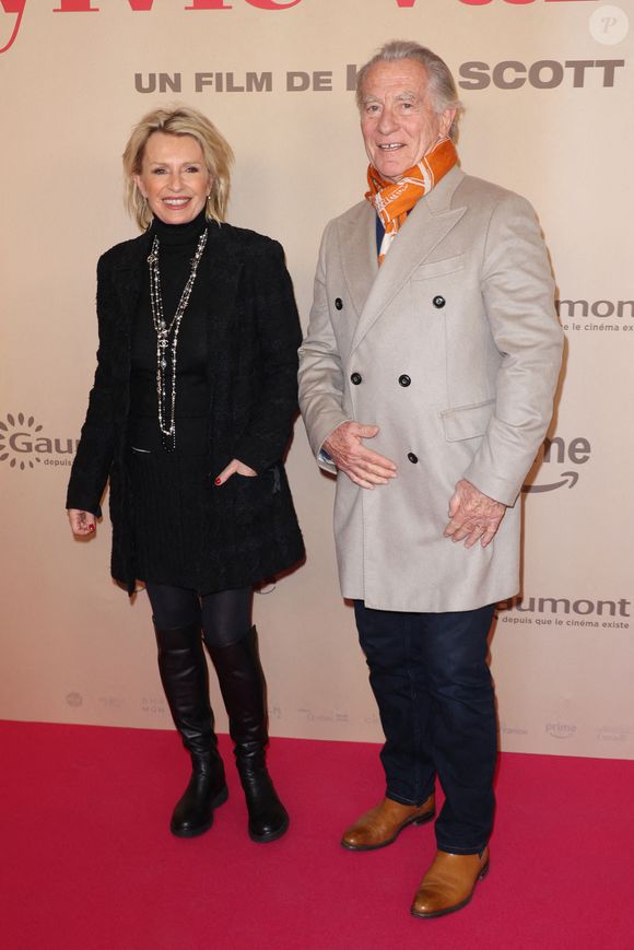 Sophie Davant et William Leymergie assistent à l'avant-première de " Ma Mere, Dieu et Sylvie Vartan " au Pathe Palace à Paris le 17 mars 2025, France. Photo par Jerome Domine/ABACAPRESS.COM