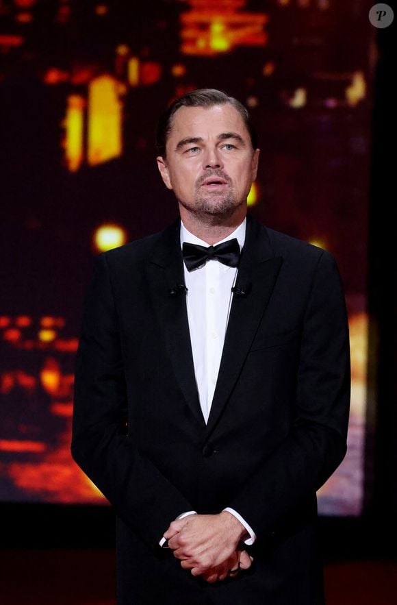 Une scène assez inédite... 

Leonardo DiCaprio - Cérémonie d'ouverture du 78ème Festival International du Film de Cannes, au Palais des Festivals à Cannes. © Borde-Jacovides-Moreau / Bestimage