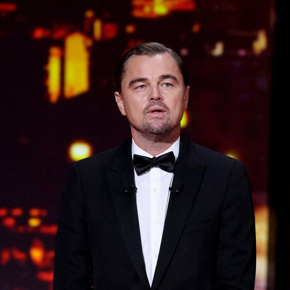 Une scène assez inédite... 

Leonardo DiCaprio - Cérémonie d'ouverture du 78ème Festival International du Film de Cannes, au Palais des Festivals à Cannes. © Borde-Jacovides-Moreau / Bestimage