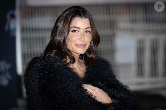 Jenifer Bartoli assiste à la 24e édition des NRJ Music Awards - Arrivée sur le tapis rouge au Palais des Festivals le 18 novembre 2022 à Cannes, France. Photo par Shootpix/ABACAPRESS.COM