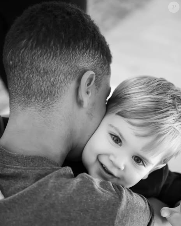 Ils ont utilisé les mêmes lettre que le prénom Leyan, qu'ils avaient choisi pour leur fils
Myriam et Thomas de "Koh-Lanta" ont révélé que leur fille était née, une petite fille au prénom symbolique