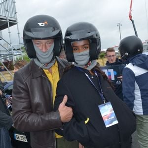 Très fière, elle a ainsi publié le dessin que son chéri a fait d'elle.

Vincent Cassel et sa compagne Narah Baptista - Les célébrités participent à un tour de chauffe lors des "24H du Mans 2024", le 15 juin 2024.
© Rachid Bellak/Bestimage