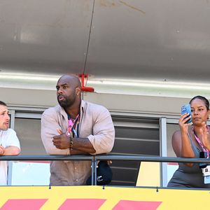 Teddy Riner et sa compagne Luthna Plocus - lors du Grand Prix de Formule 1 (F1) Tag Heuer de Monaco le 25 mai 2025. © Lionel Urman/Bestimage